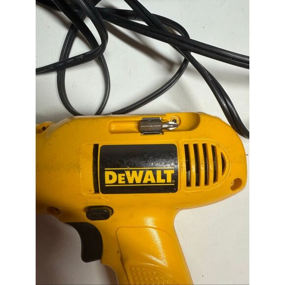 DeWalt DW9116 7,2V-18V Cordless Drill Driver Tool 1 hr Battery Charger 2 Battery - Picture 7 of 15